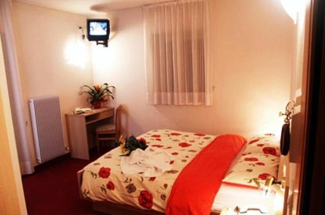 Hotel Zanon Циано-ди-Фьемме Экстерьер фото